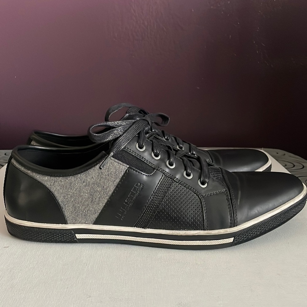 Unlisted by Kenneth Cole mens size 13